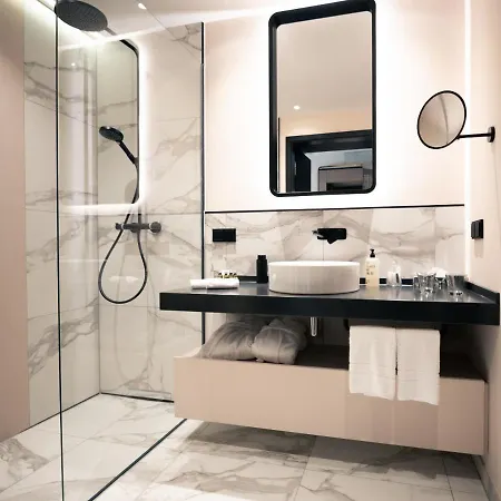 & Freiwerk Szálloda 4*